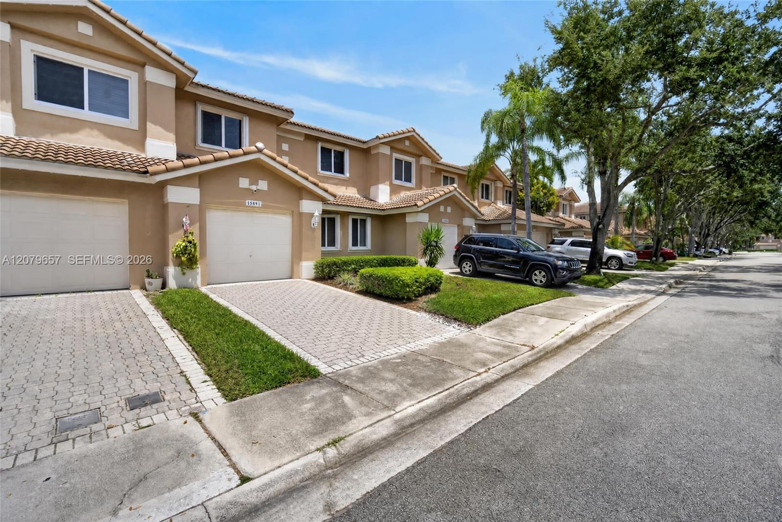 15891 Sw 12th Street Property Photo 3