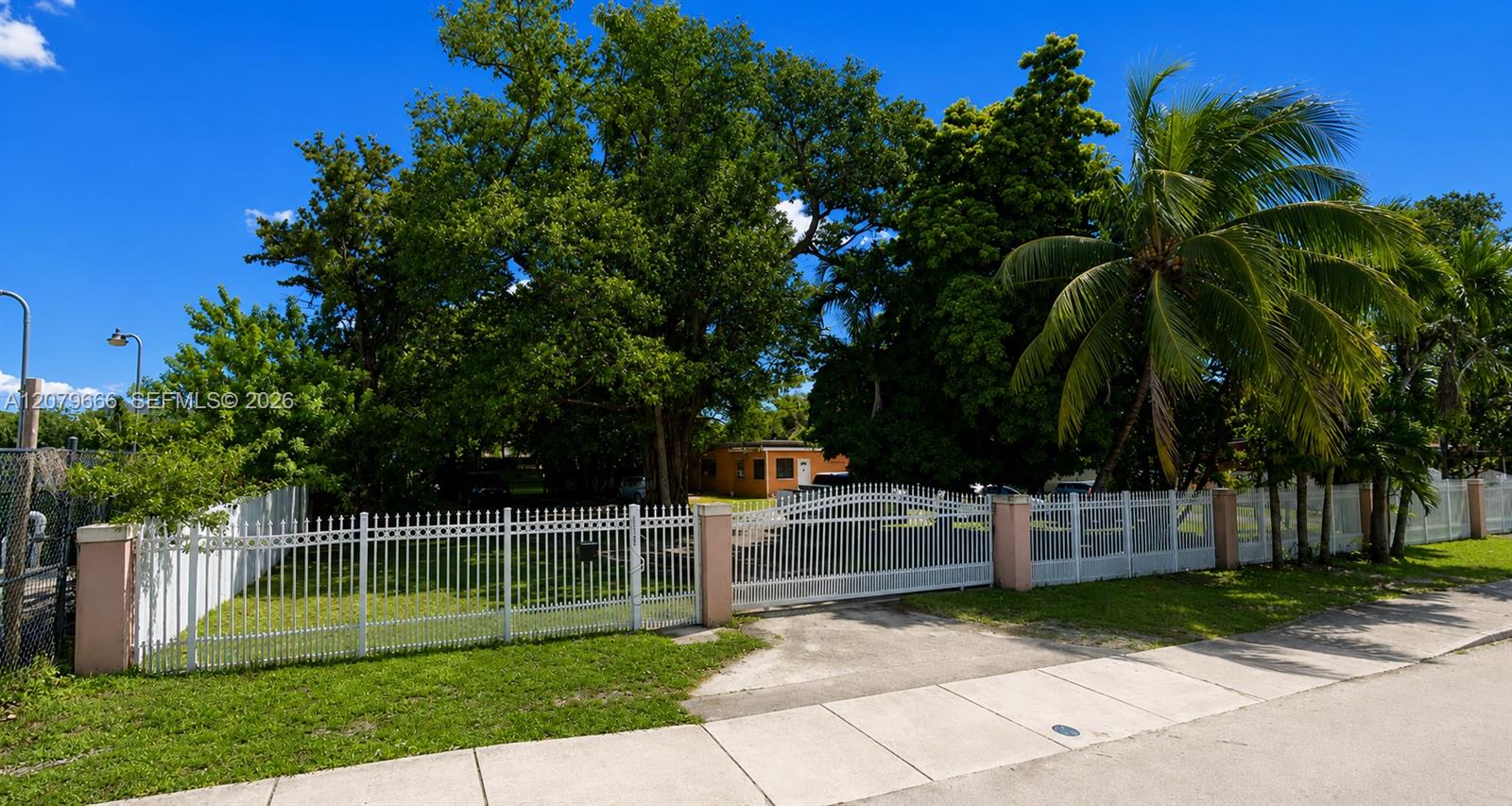 13265 Alexandria Drive Property Photo 3