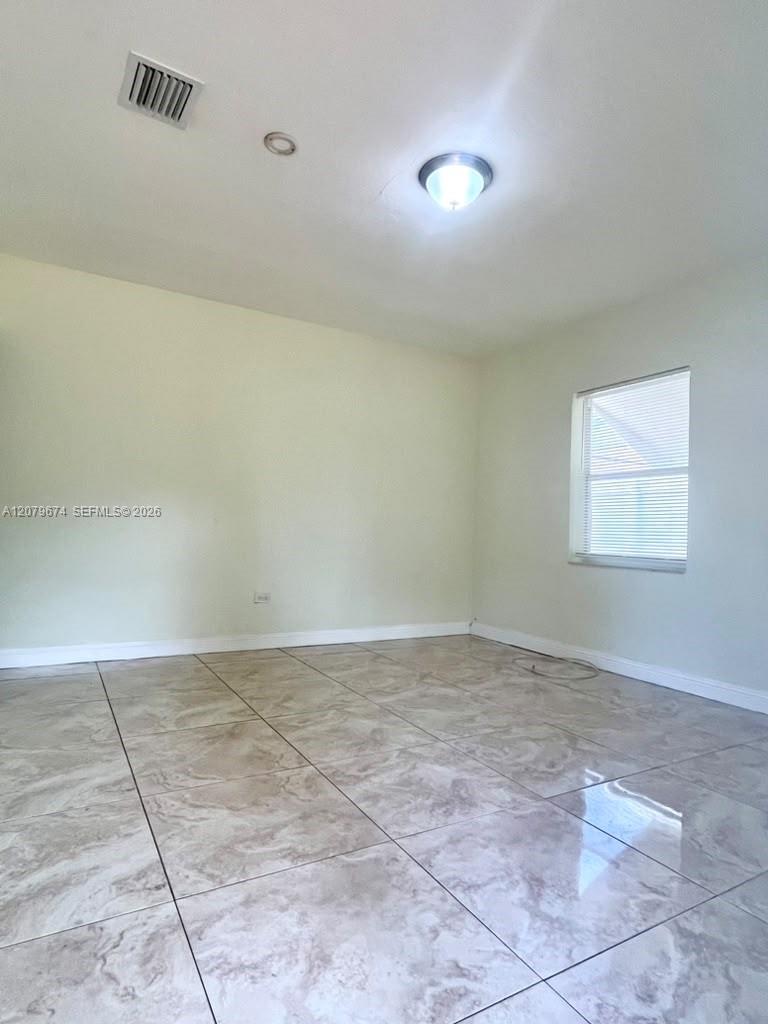 A12079674 Property Photo 4