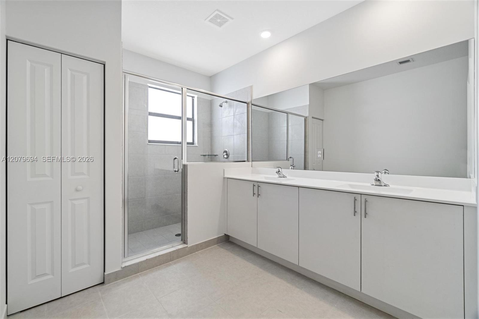 A12079694 Property Photo 18