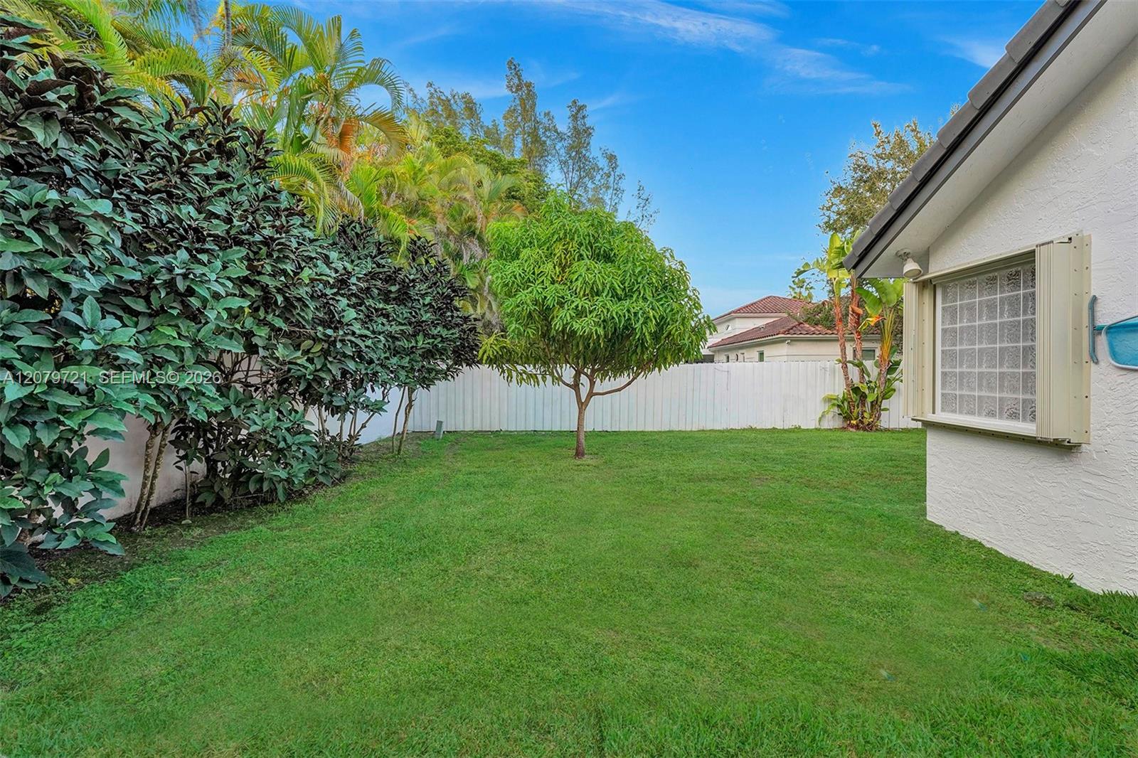 18440 Sw 77th Court 0 Property Photo 6