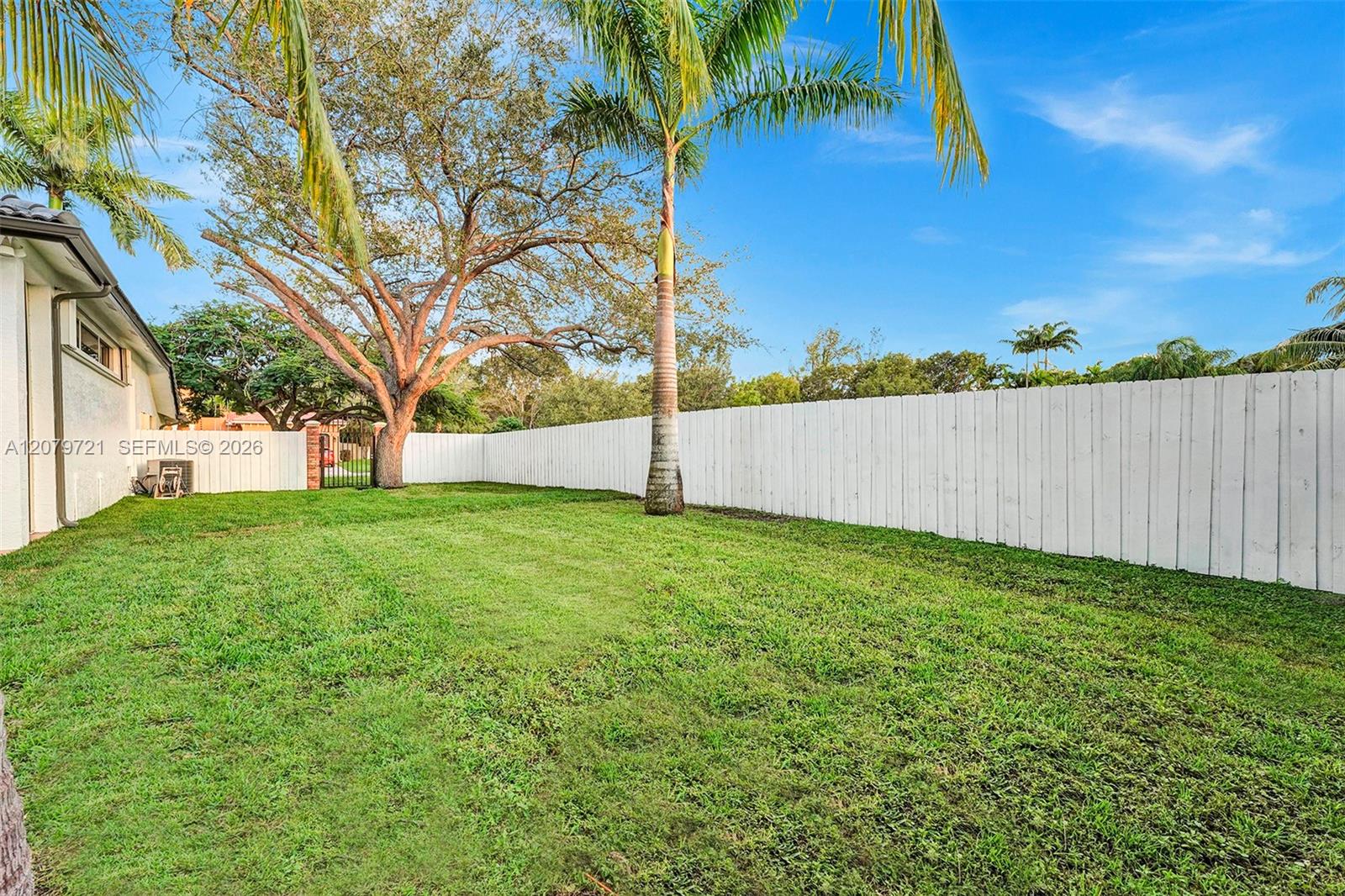 18440 Sw 77th Court 0 Property Photo 18