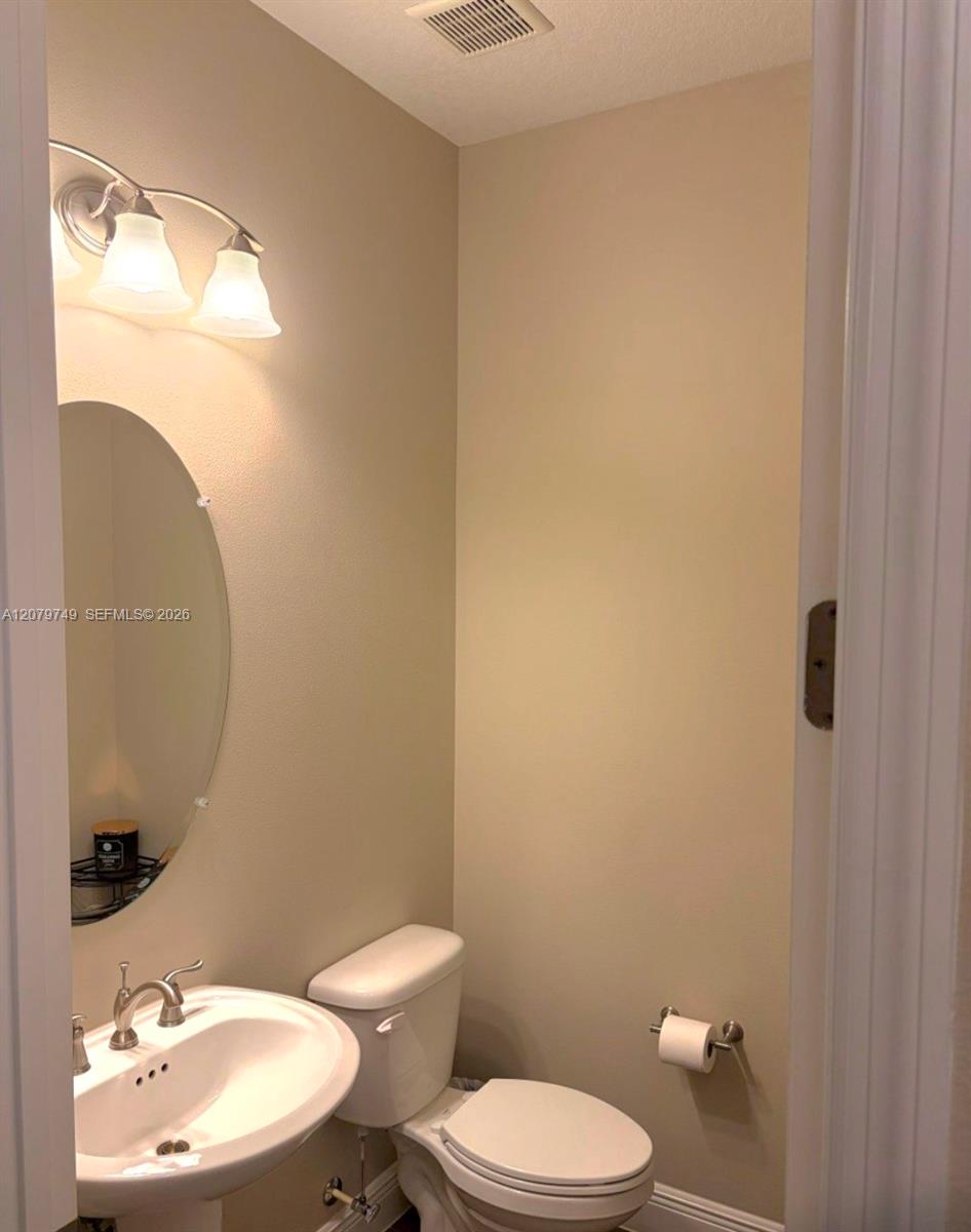2919 Trasona Drive Property Photo 10