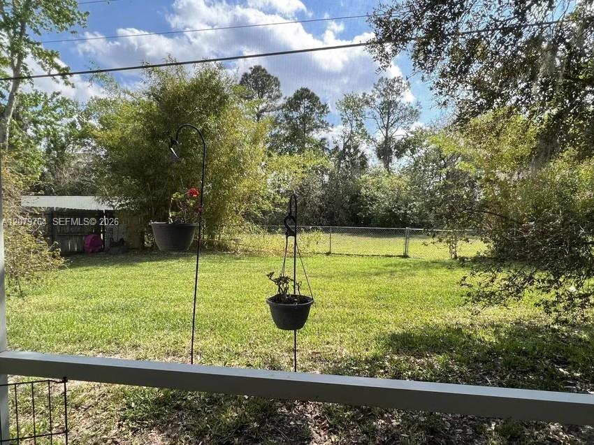 2425 Delys Street Property Photo 3