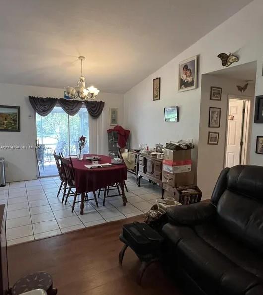 2425 Delys Street Property Photo 4