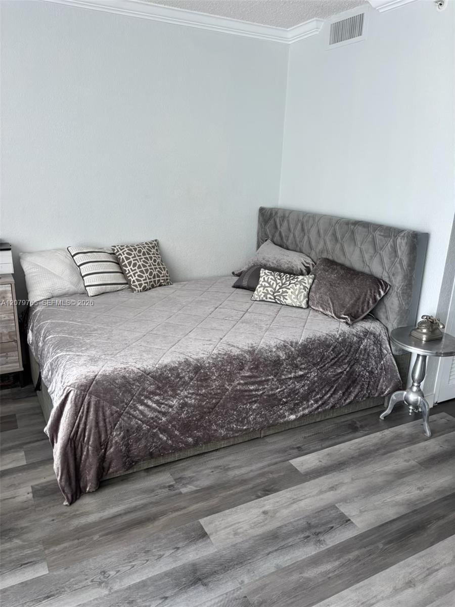 2501 S Ocean Drive L10 Property Photo 10