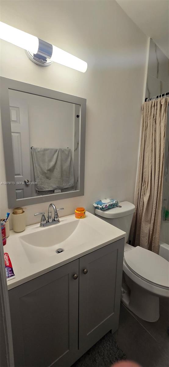 916 Sw 24th Avenue 0 Property Photo 5