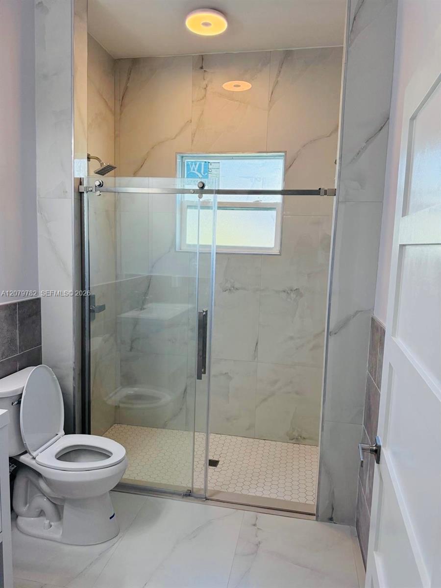401 Lexington Drive 401 Property Photo 5