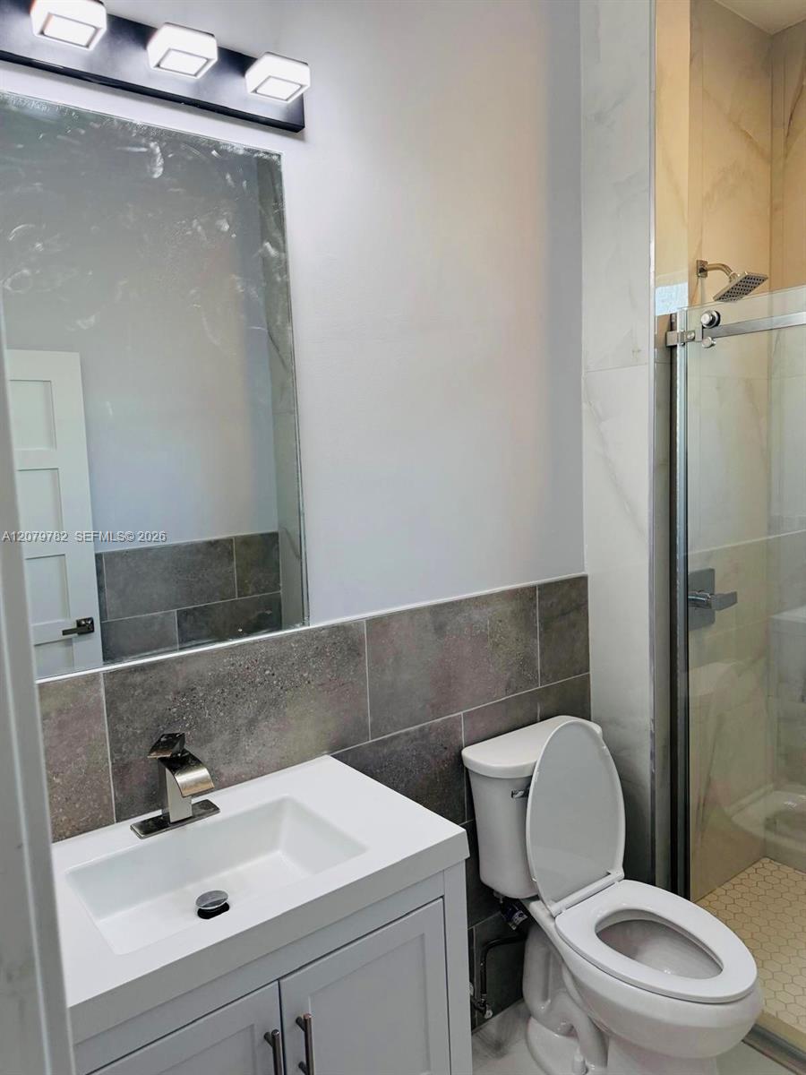 401 Lexington Drive 401 Property Photo 15