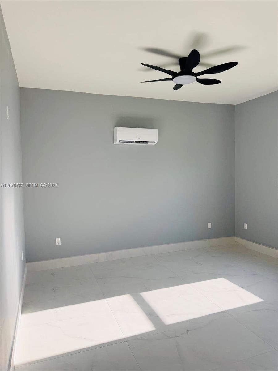 401 Lexington Drive 401 Property Photo 16