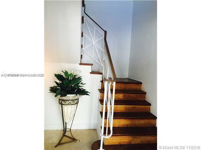 3921 N Meridian Avenue Property Photo 10