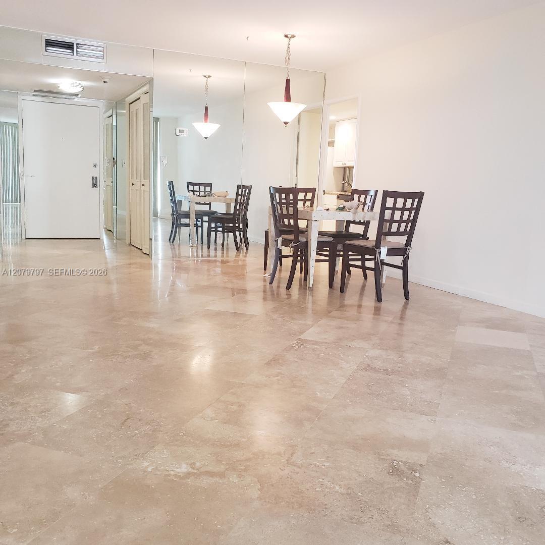 2100 S Ocean Lane 904 Property Photo 5