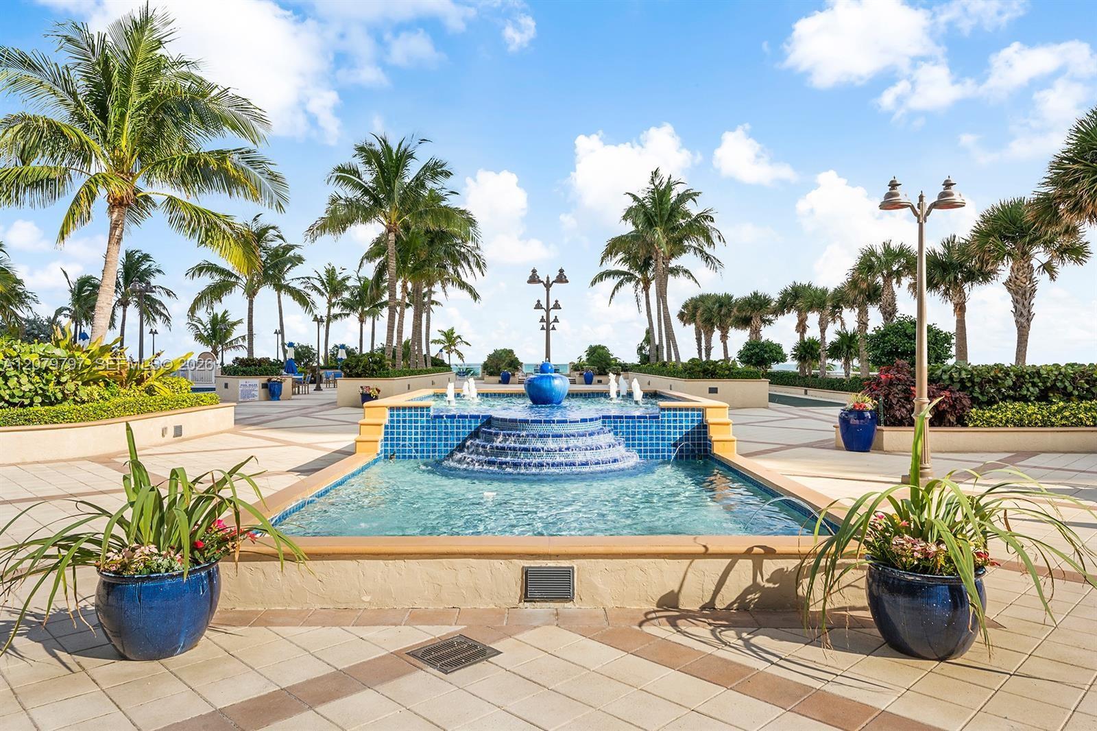 2100 S Ocean Lane 904 Property Photo 16