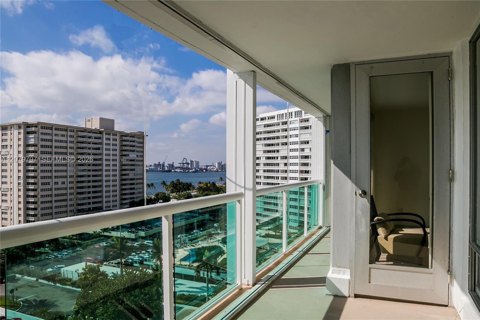 2100 S Ocean Lane 904 Property Photo 21