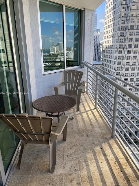 325 S Biscayne Boulevard 2914 Property Photo 6