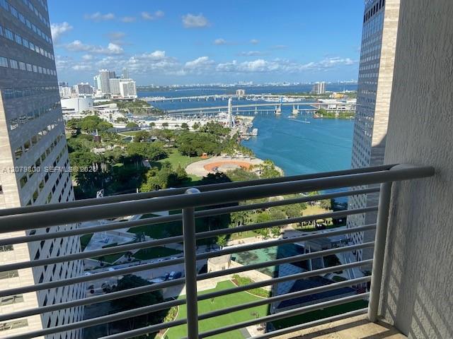325 S Biscayne Boulevard 2914 Property Photo 7