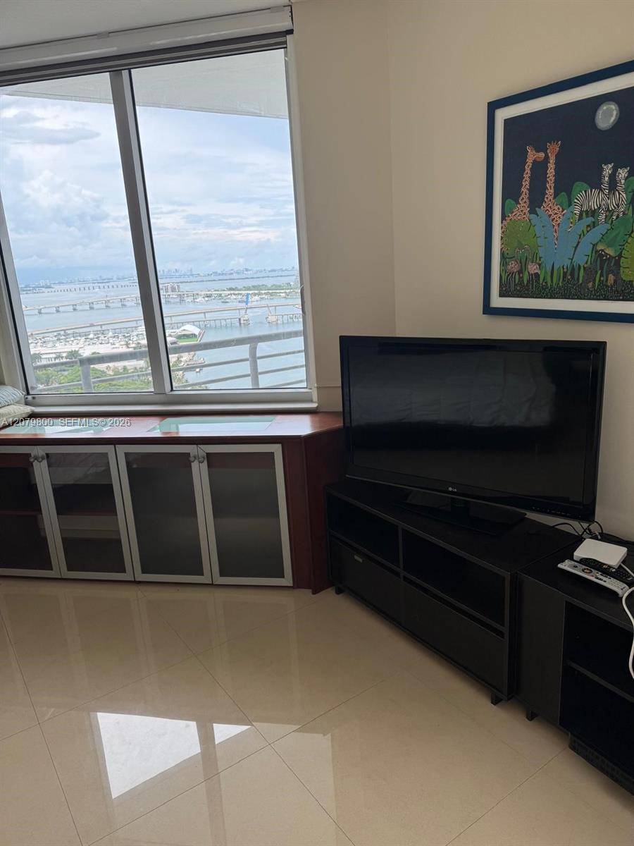 325 S Biscayne Boulevard 2914 Property Photo 22