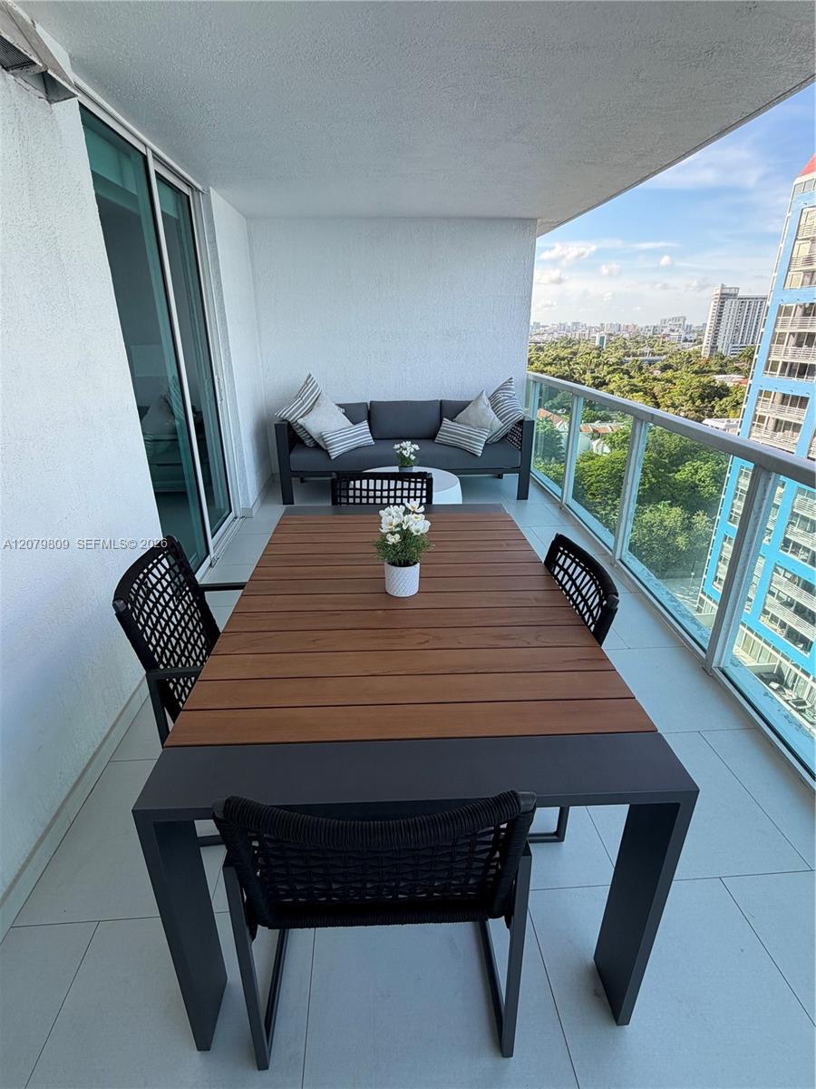 2101 Brickell Avenue 1104 Property Photo 12