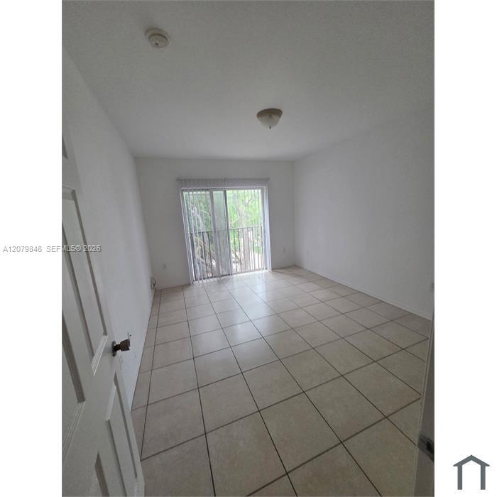 875 Sw 6th Place 0 Property Photo 17