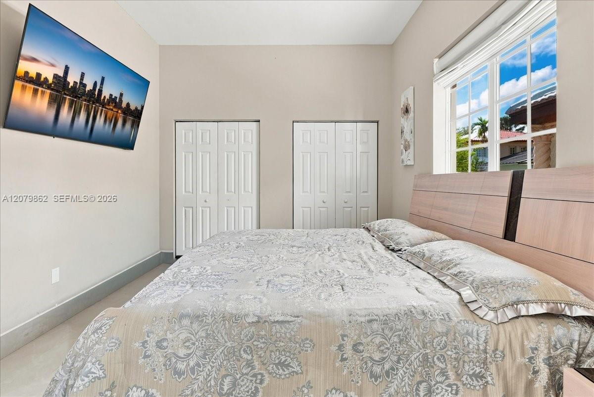 A12079862 Property Photo 9