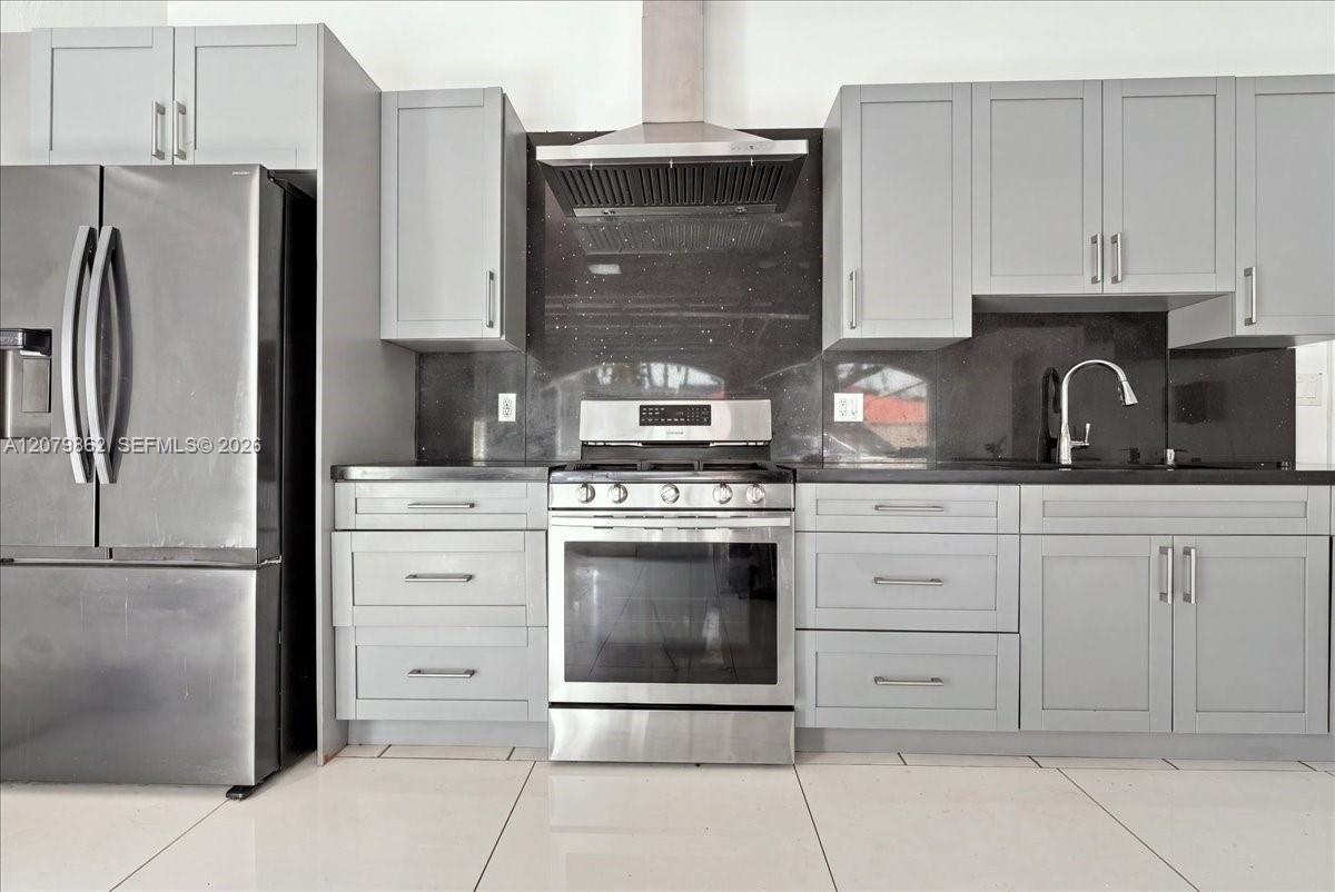 A12079862 Property Photo 12