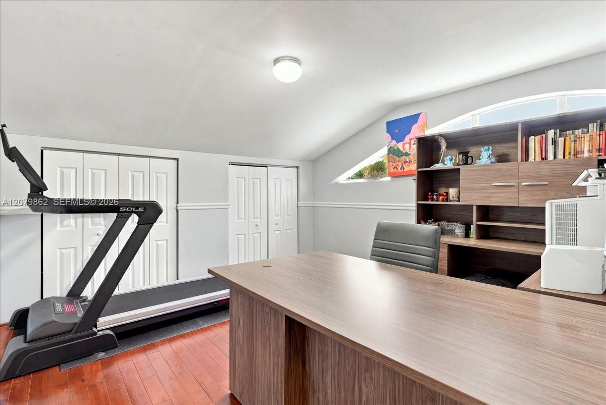 A12079862 Property Photo 20