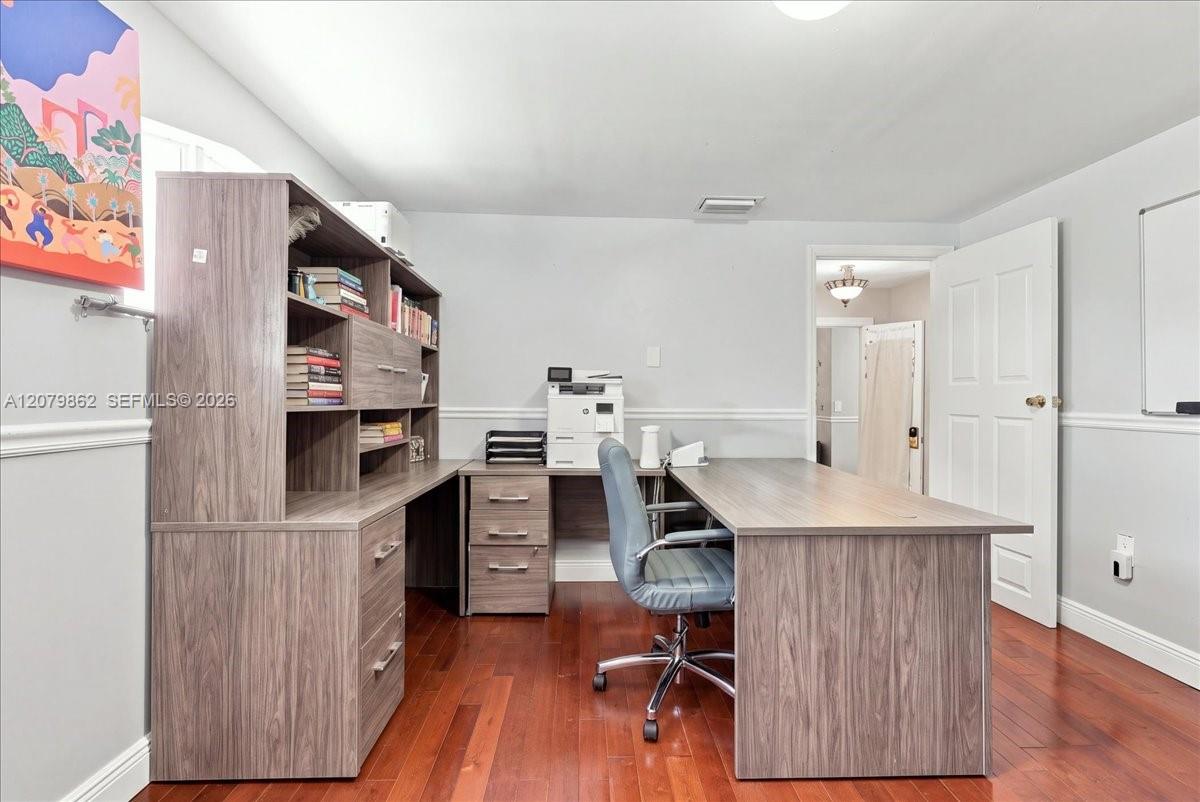 A12079862 Property Photo 21