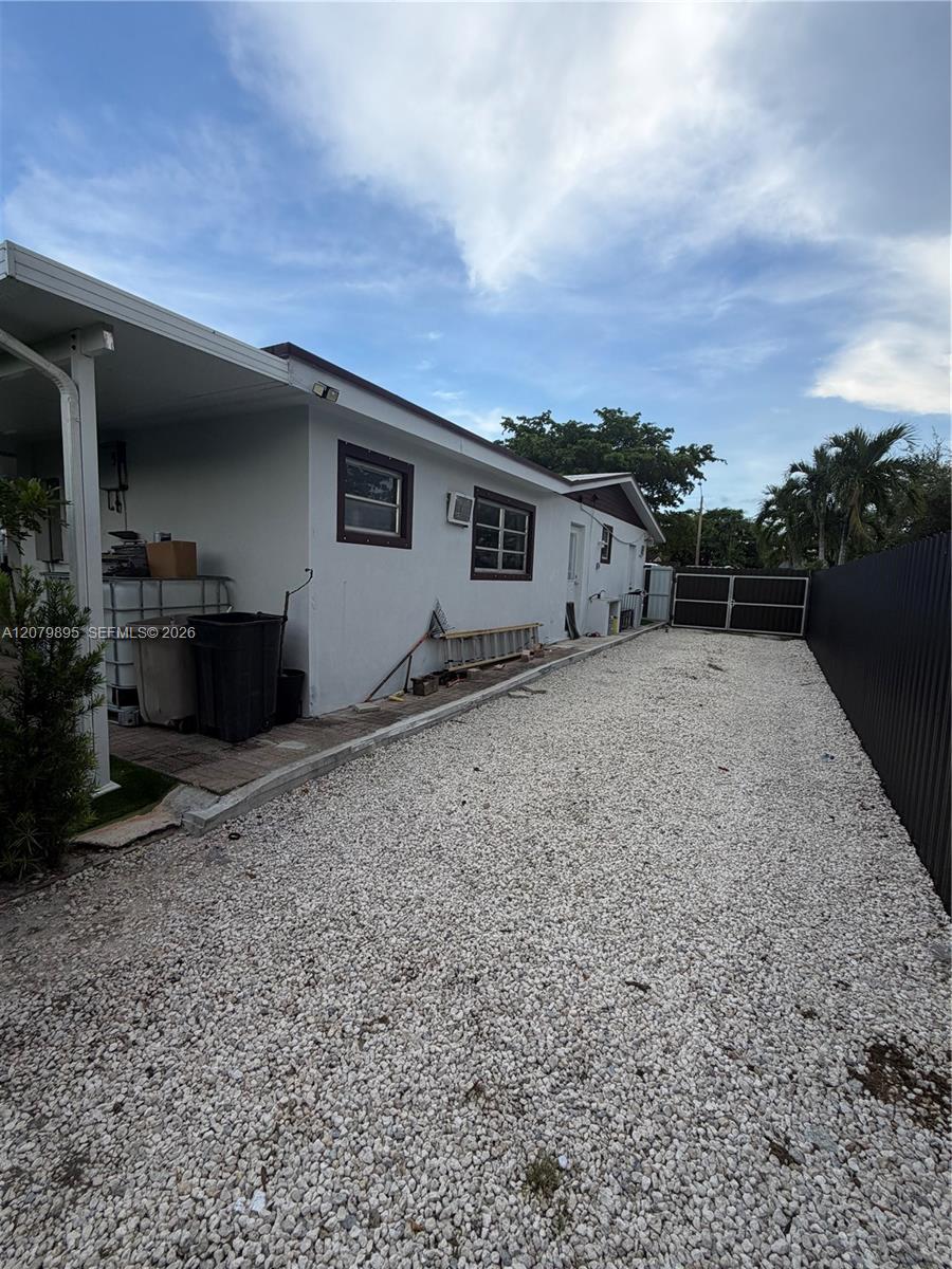 10411 Sw 51st Street Property Photo 55