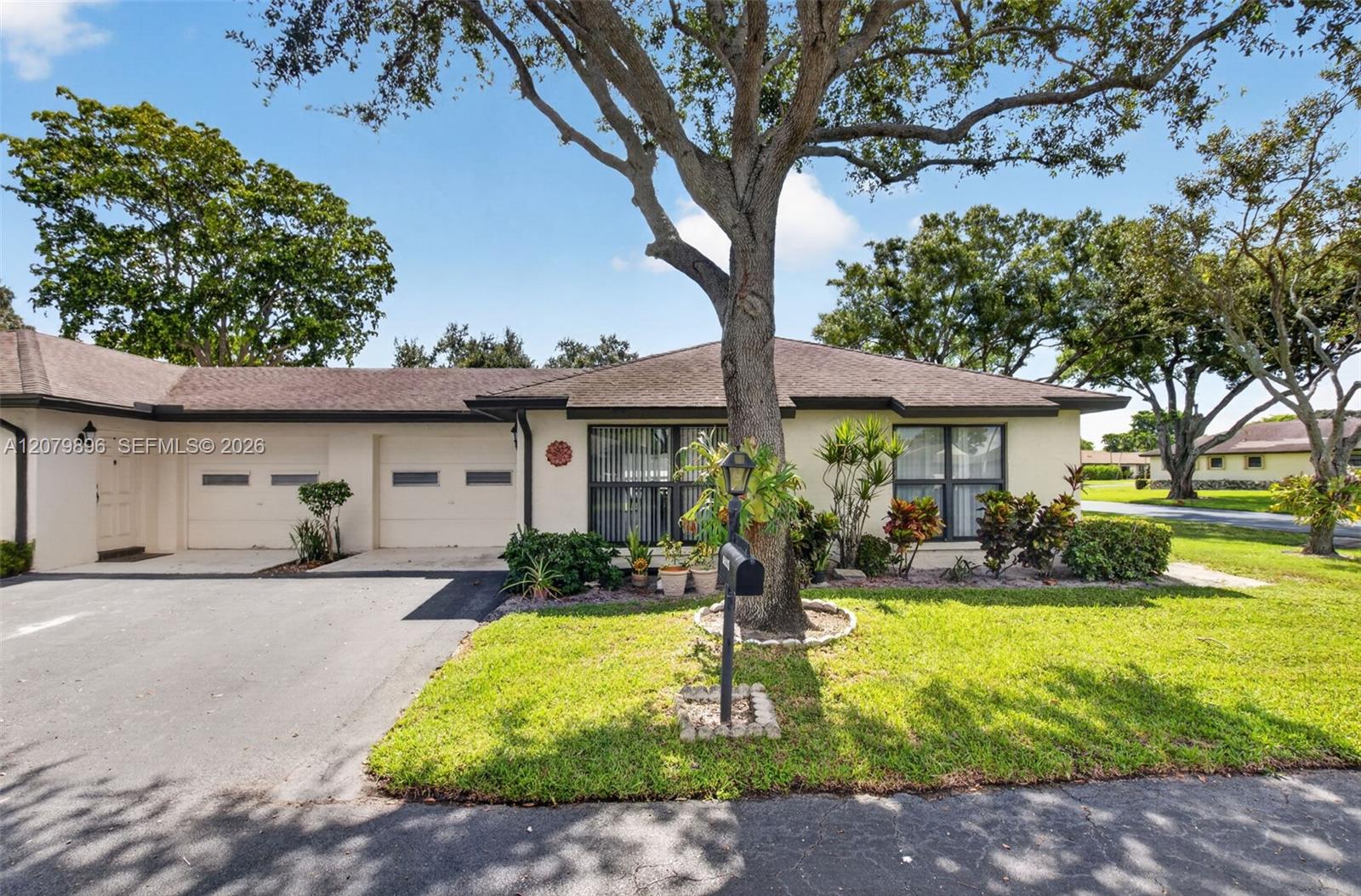 10086 Eaglewood Road B Property Photo 1