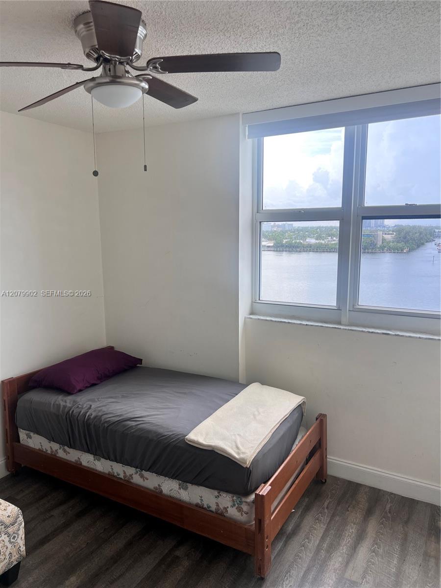 A12079902 Property Photo 3