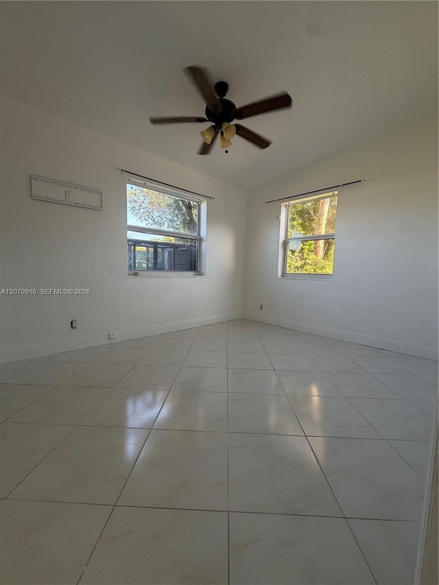 2446 Johnson Street Property Photo 10