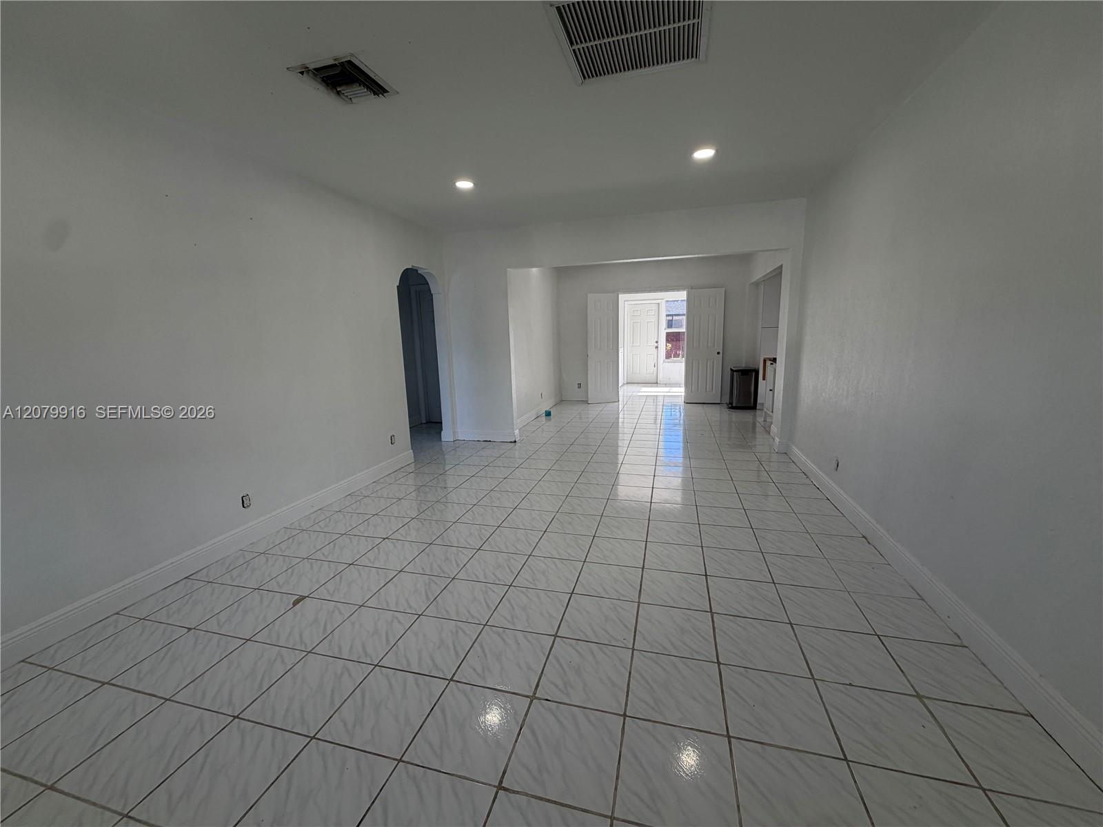 2446 Johnson Street Property Photo 15