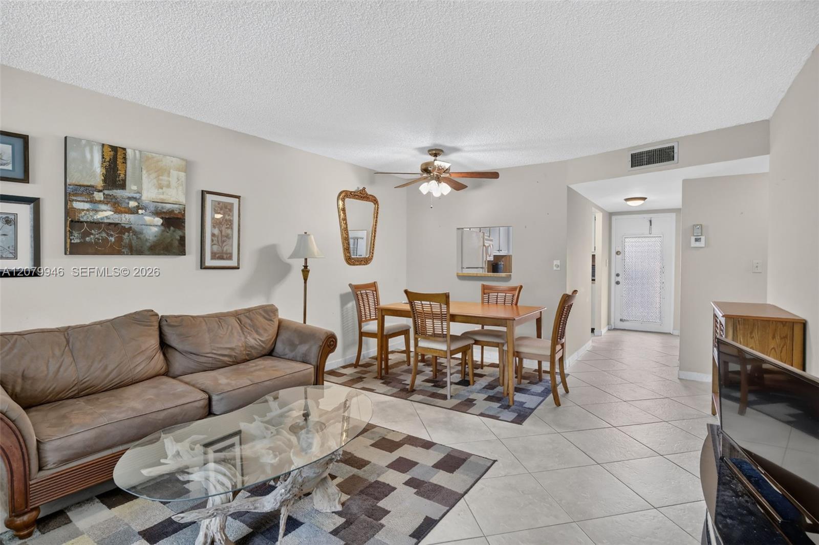 9261 Sunrise Lakes Boulevard 203 Property Photo 1