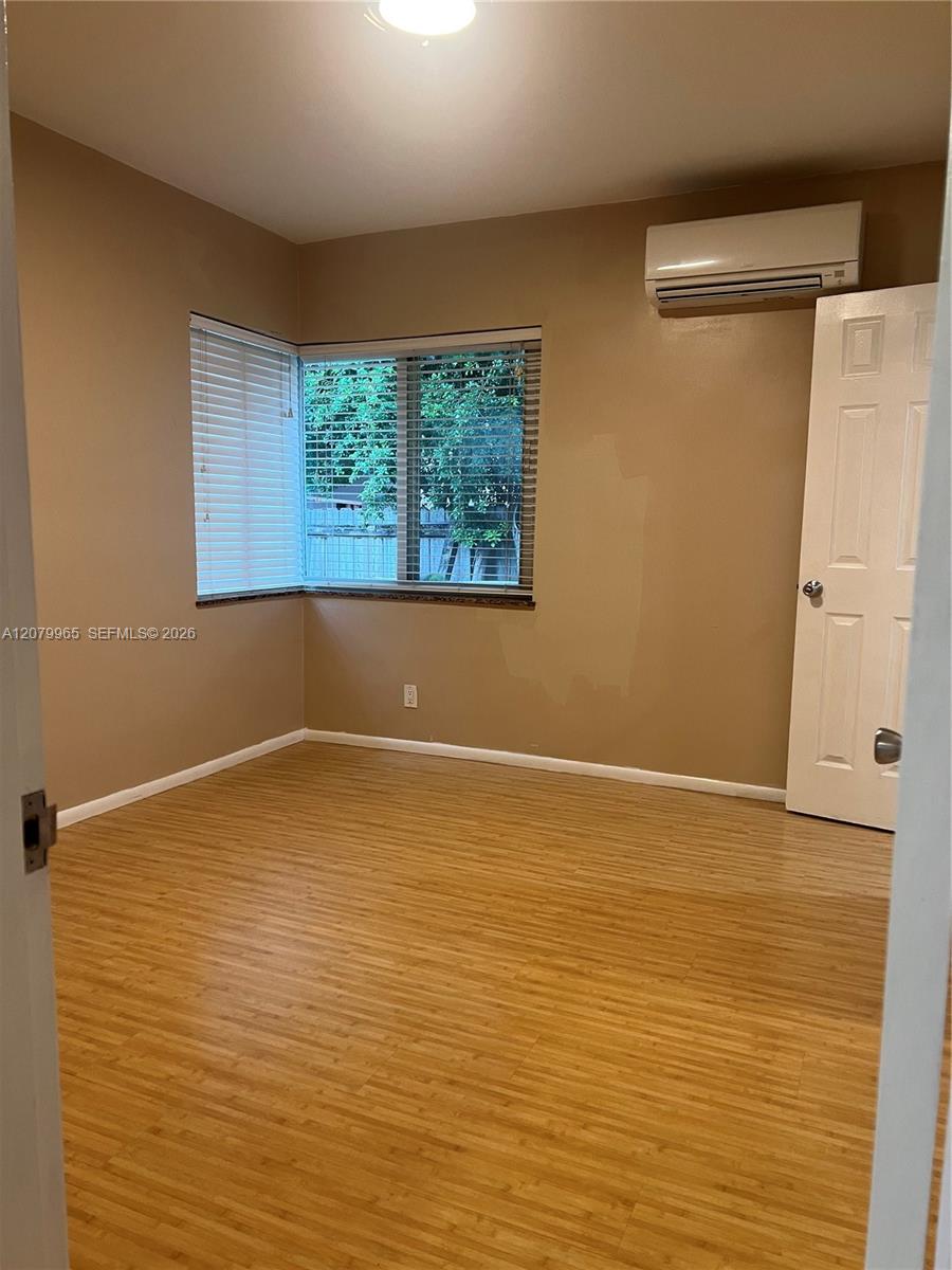 225 Se 16th Avenue 5 Property Photo 8