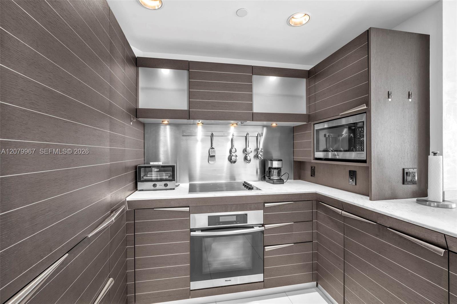 200 Biscayne Boulevard Way 3703 Property Photo 13