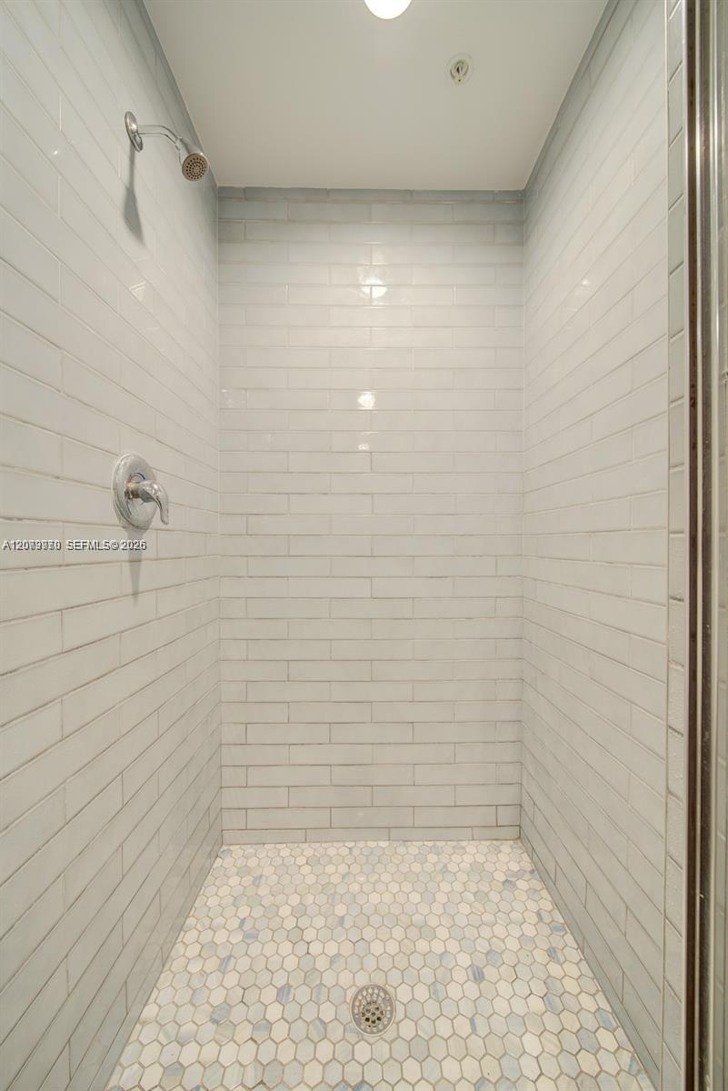 10 S River Drive 1105 Property Photo 27