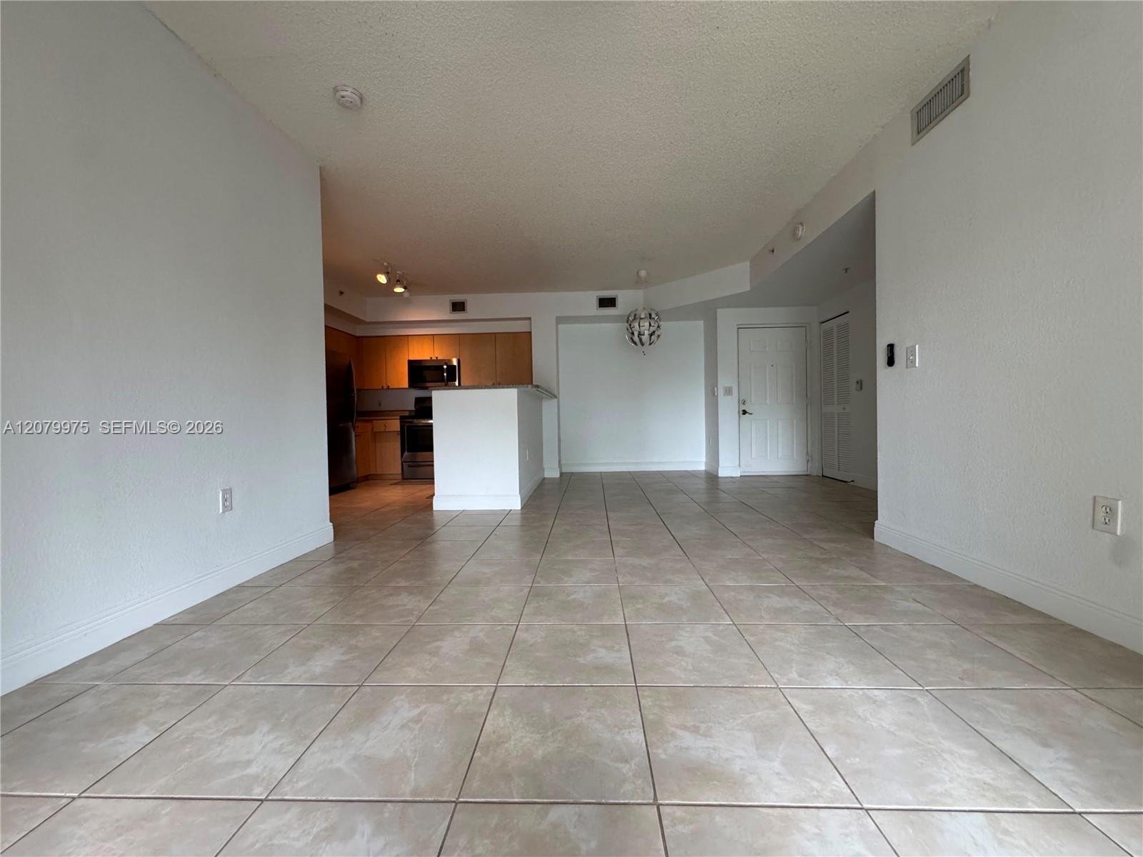 7920 N Nob Hill Road 103 Property Photo 6
