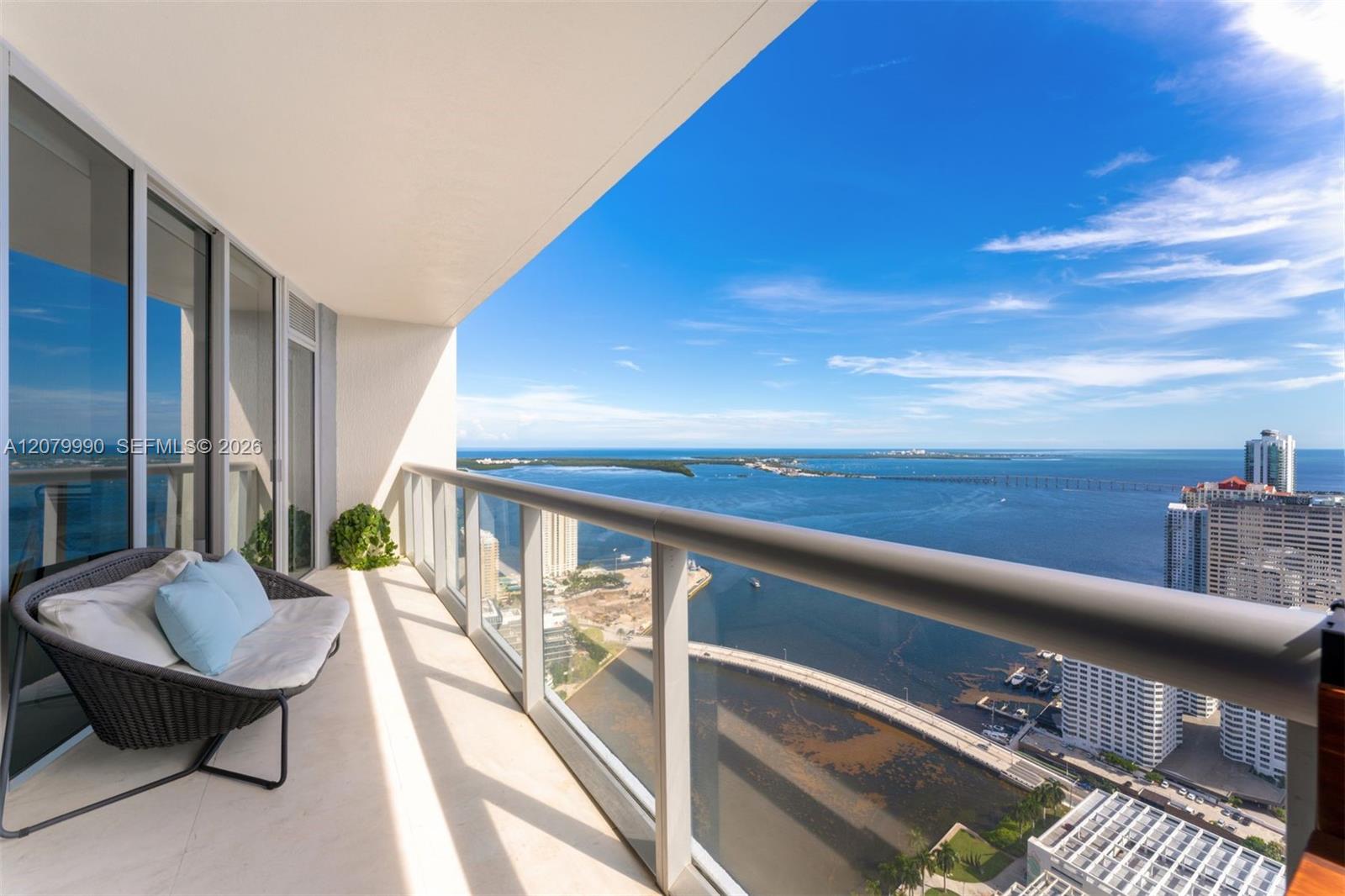 495 Brickell Avenue 4709 Property Photo 1