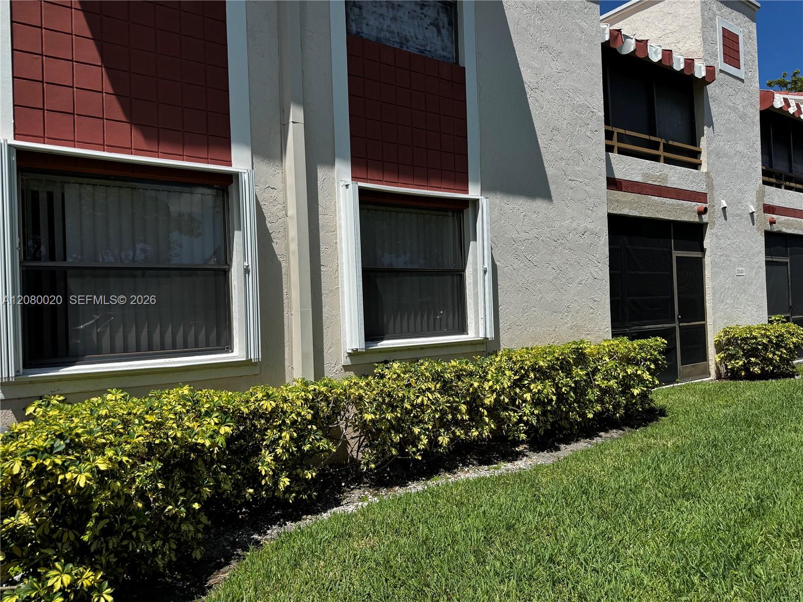 A12080020 Property Photo 16