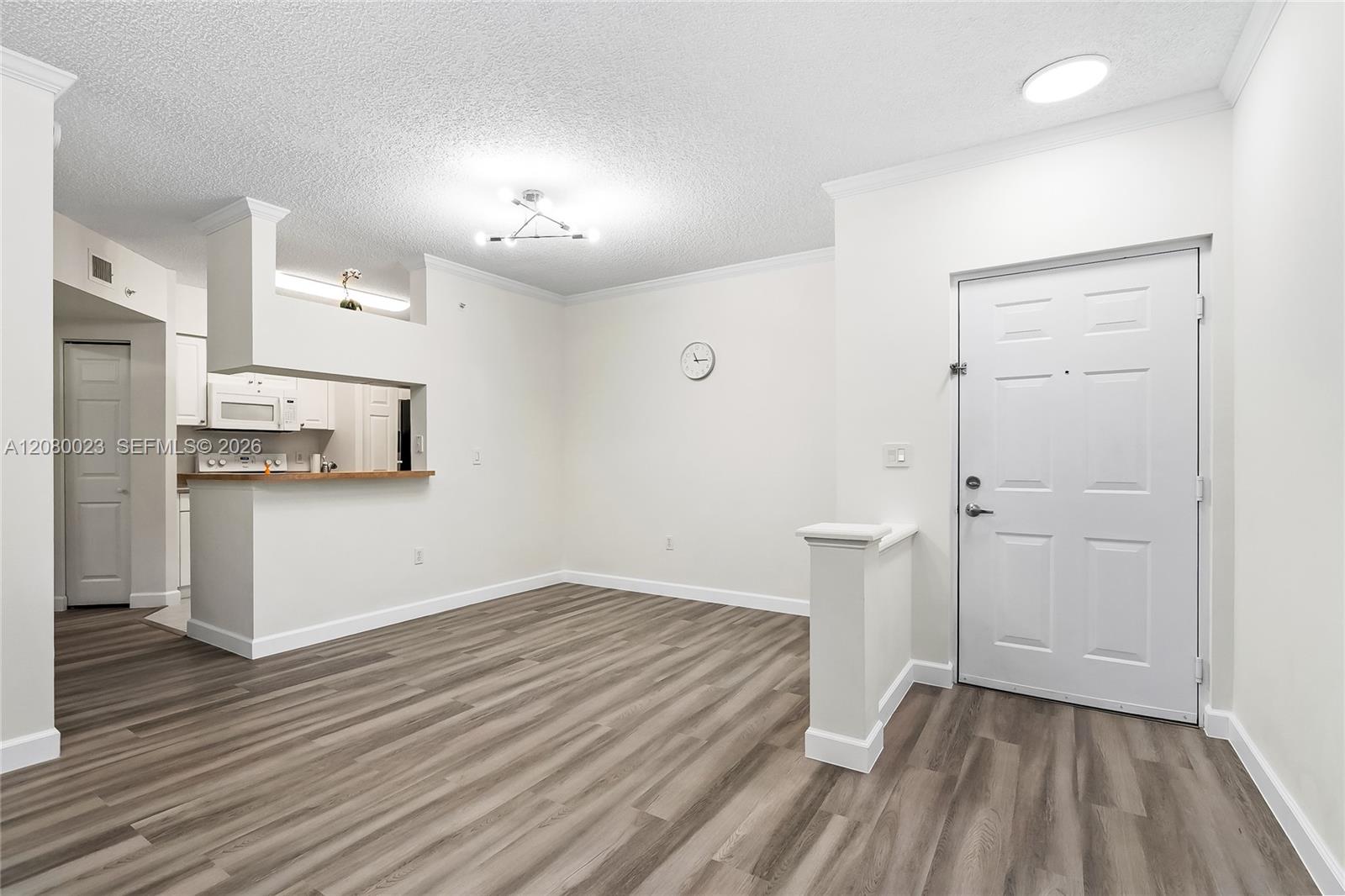 17150 N Bay Road 2301 Property Photo 6