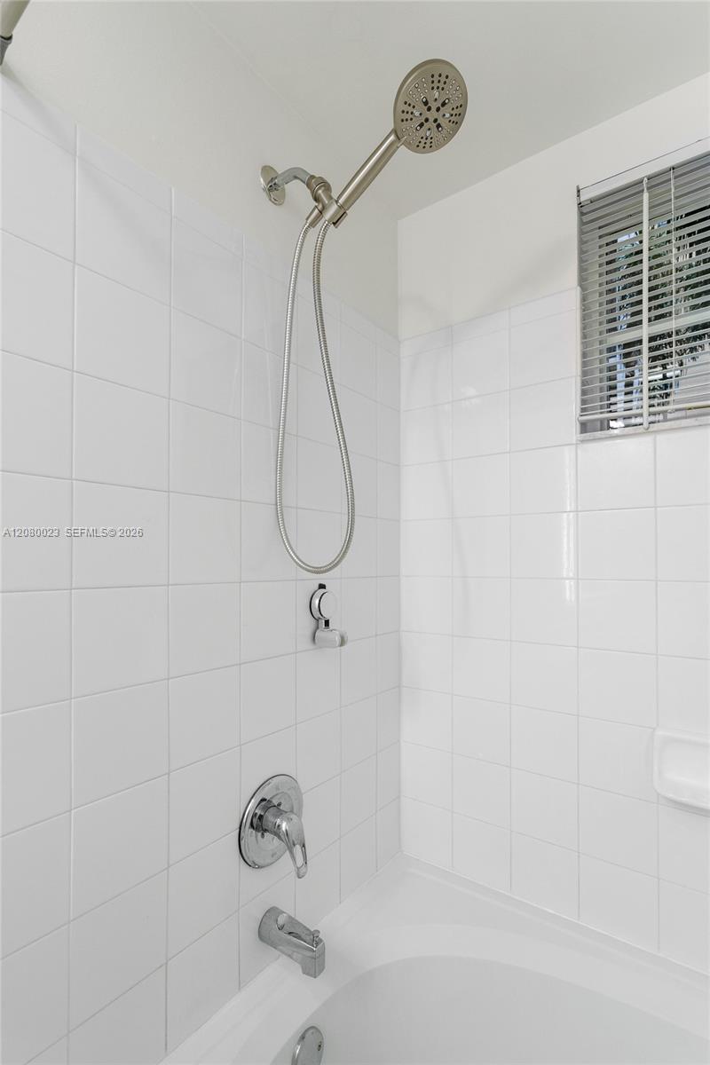 17150 N Bay Road 2301 Property Photo 16