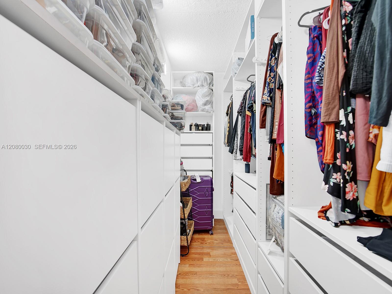 A12080030 Property Photo 19