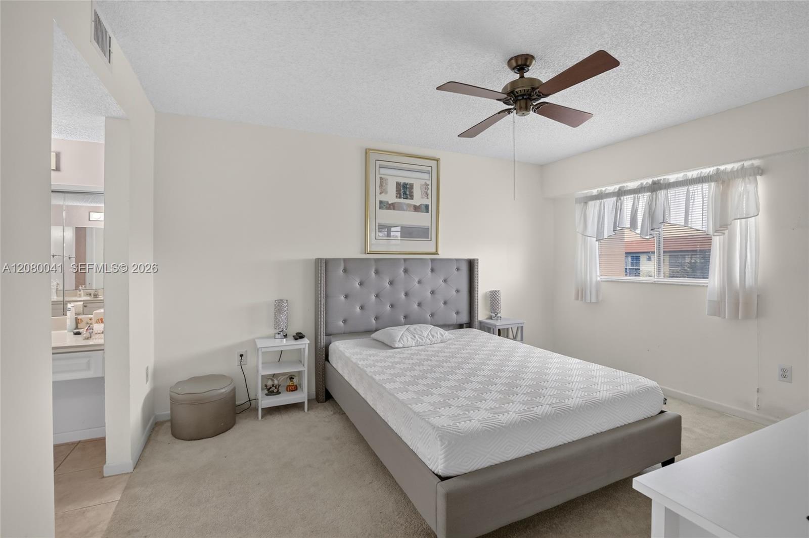 A12080041 Property Photo 14