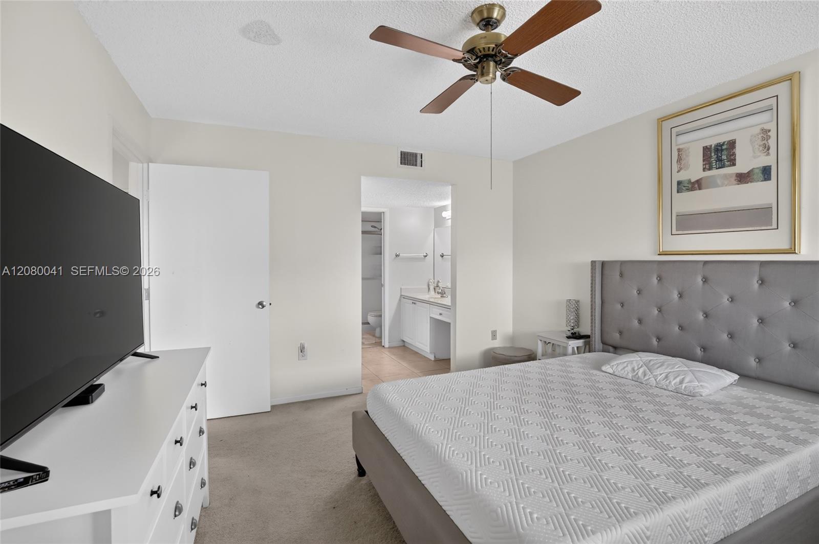 A12080041 Property Photo 16