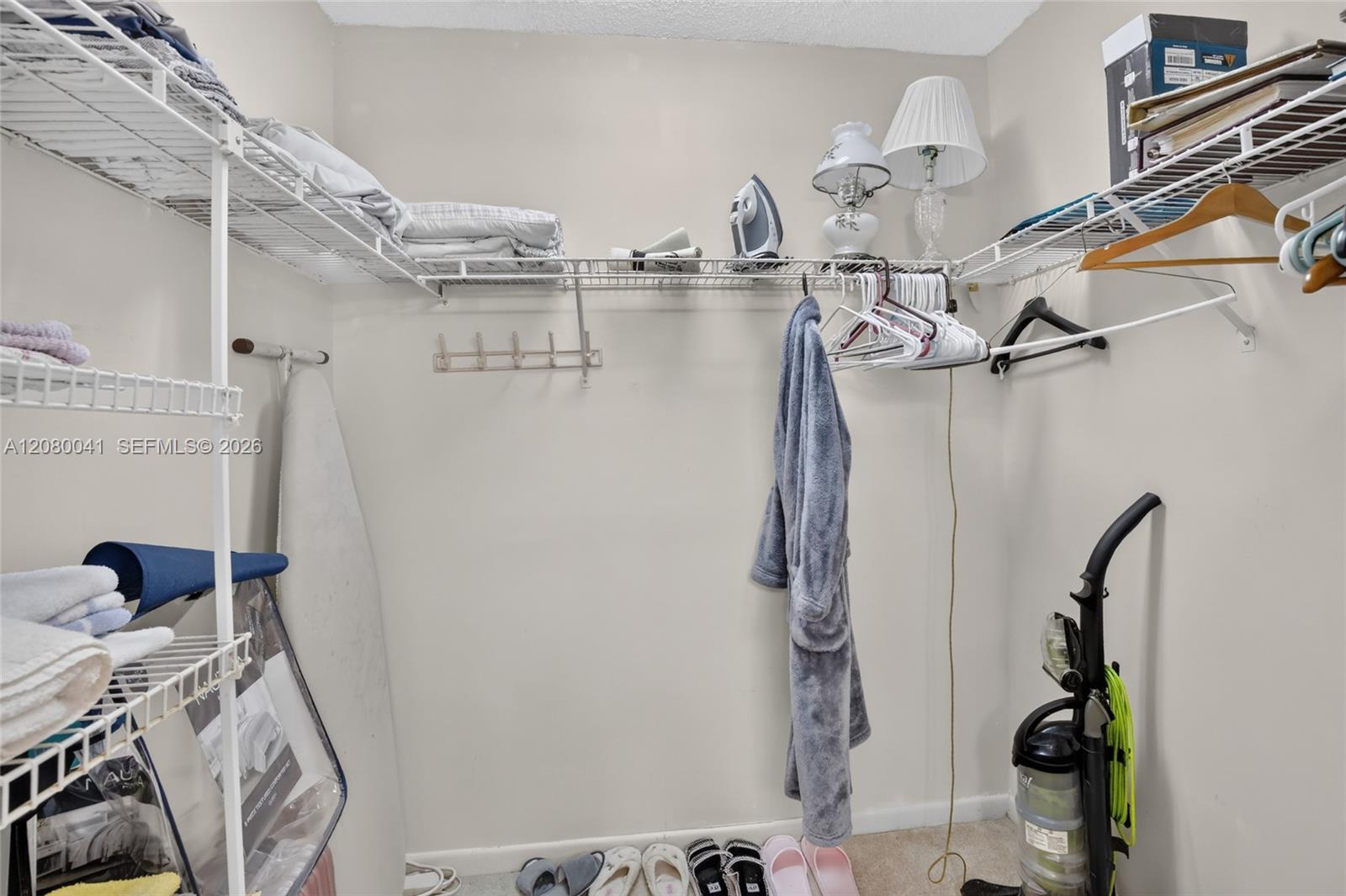 A12080041 Property Photo 20