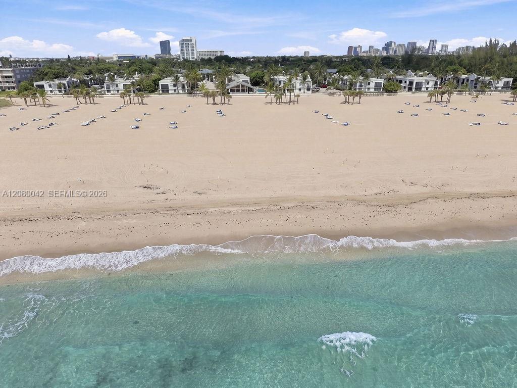 1565 S Ocean Lane 176 Property Photo 2
