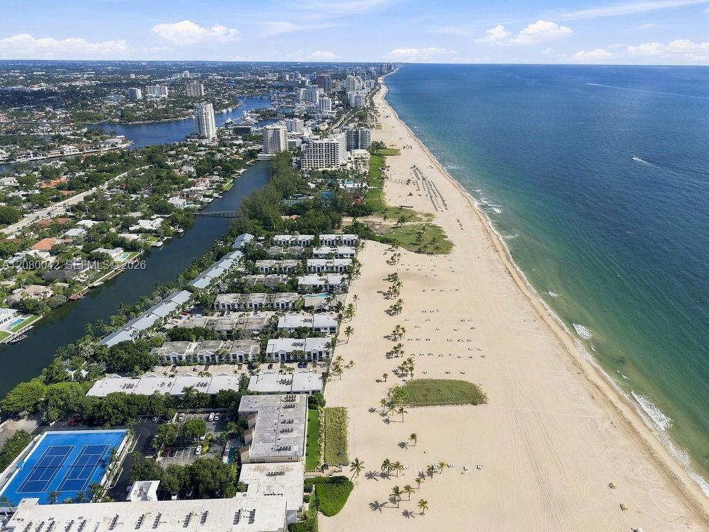 1565 S Ocean Lane 176 Property Photo 9