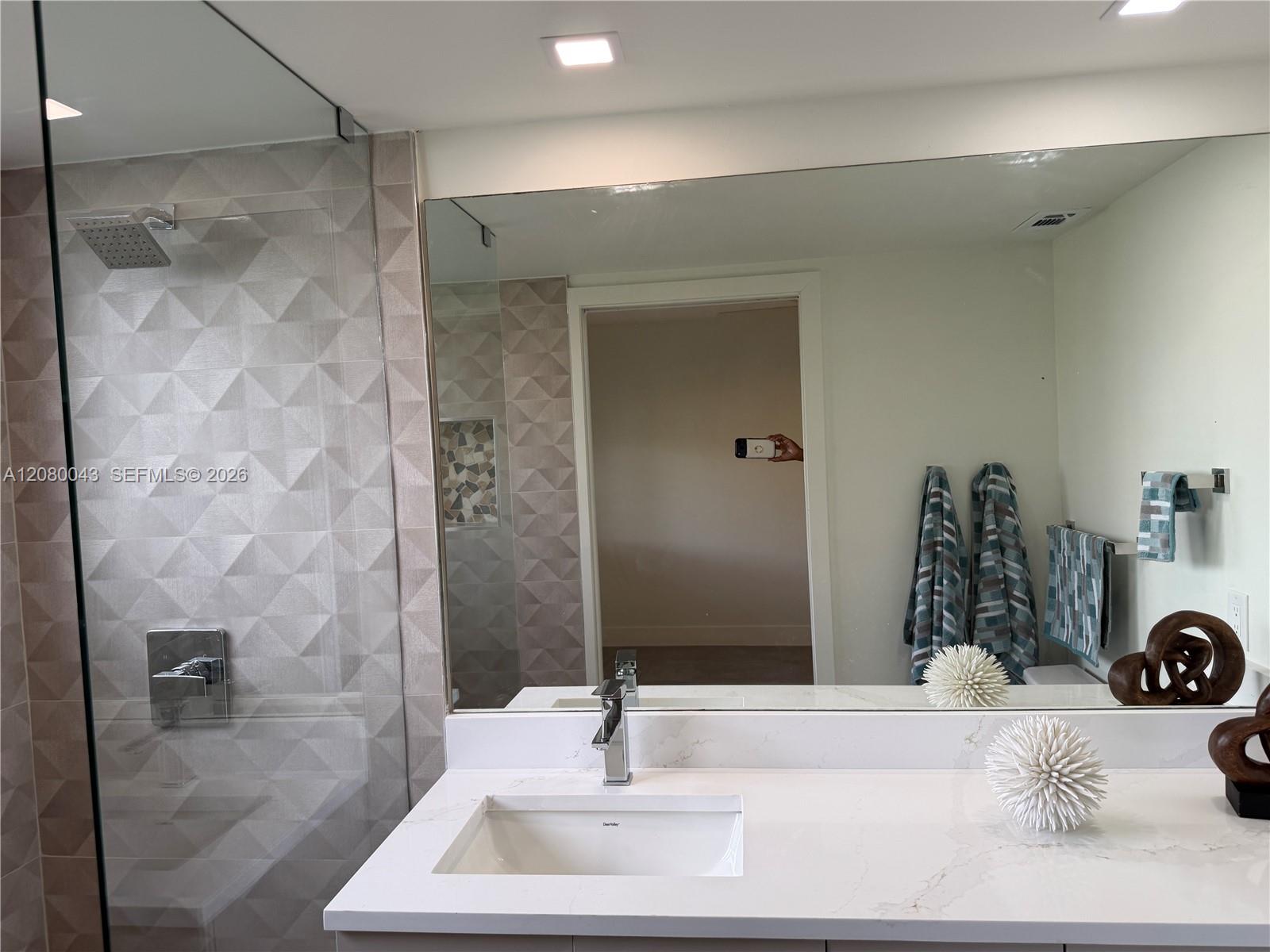 15535 N Miami Lakeway N 107 Property Photo 24