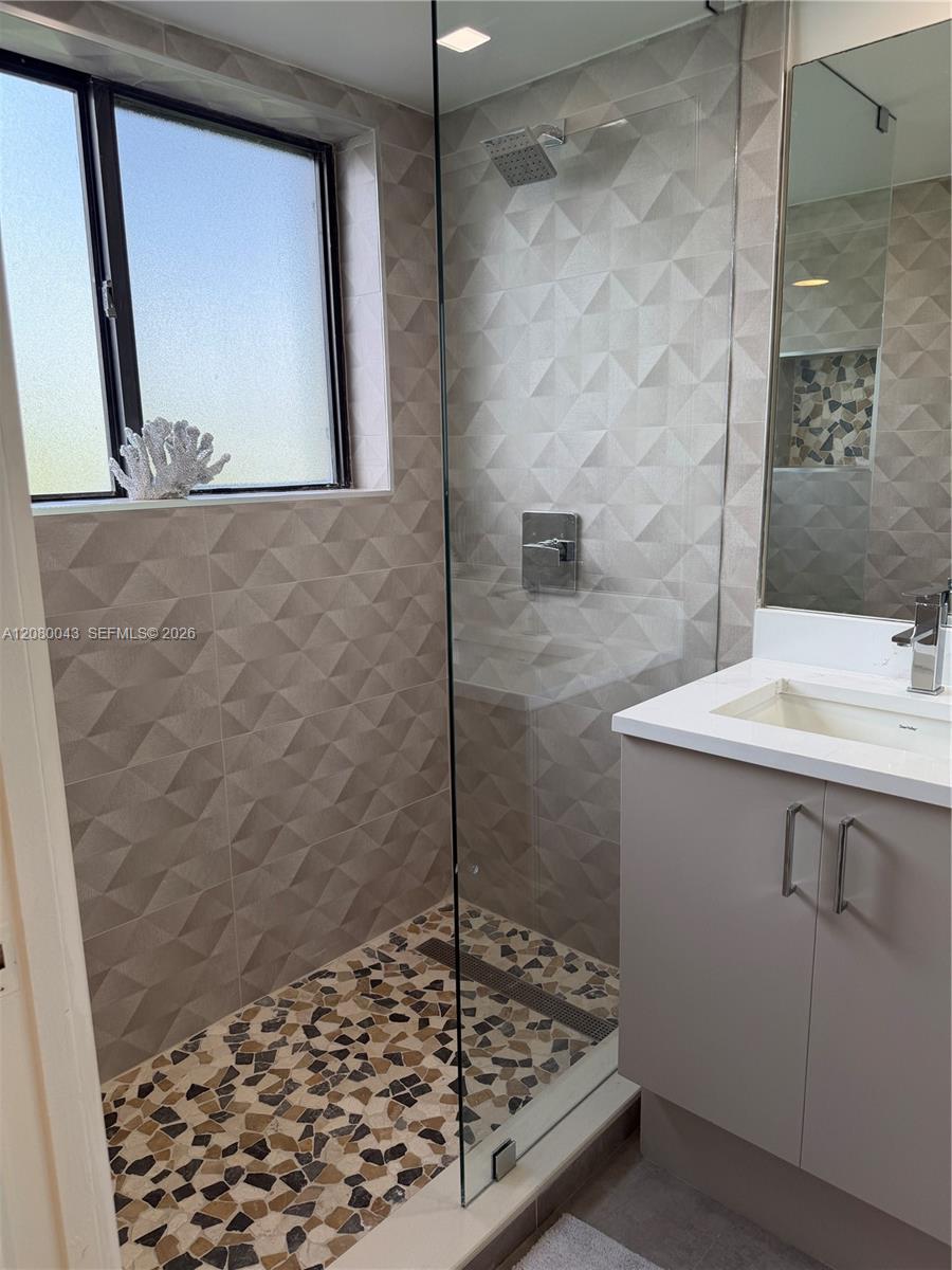 15535 N Miami Lakeway N 107 Property Photo 26