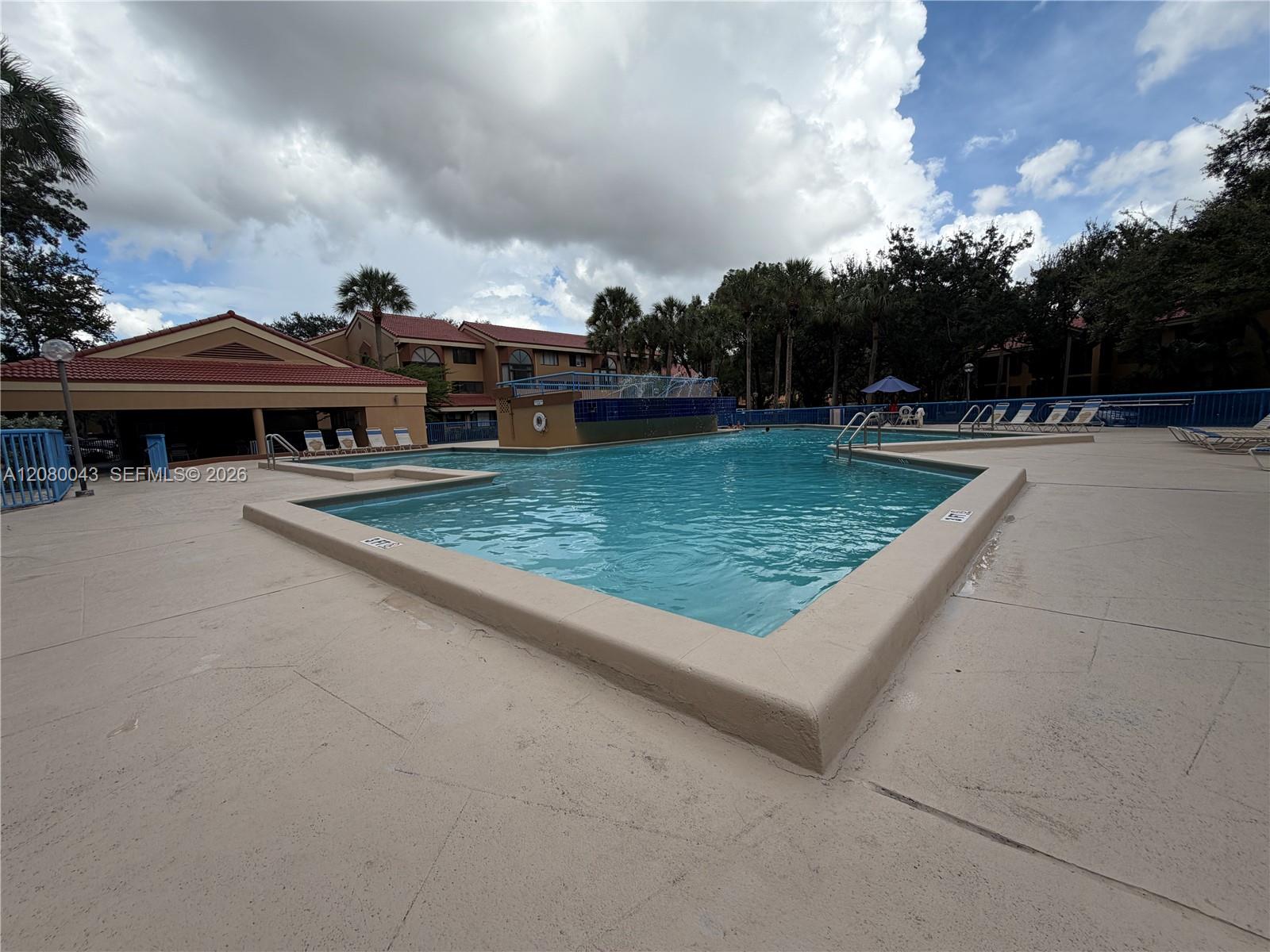 15535 N Miami Lakeway N 107 Property Photo 38